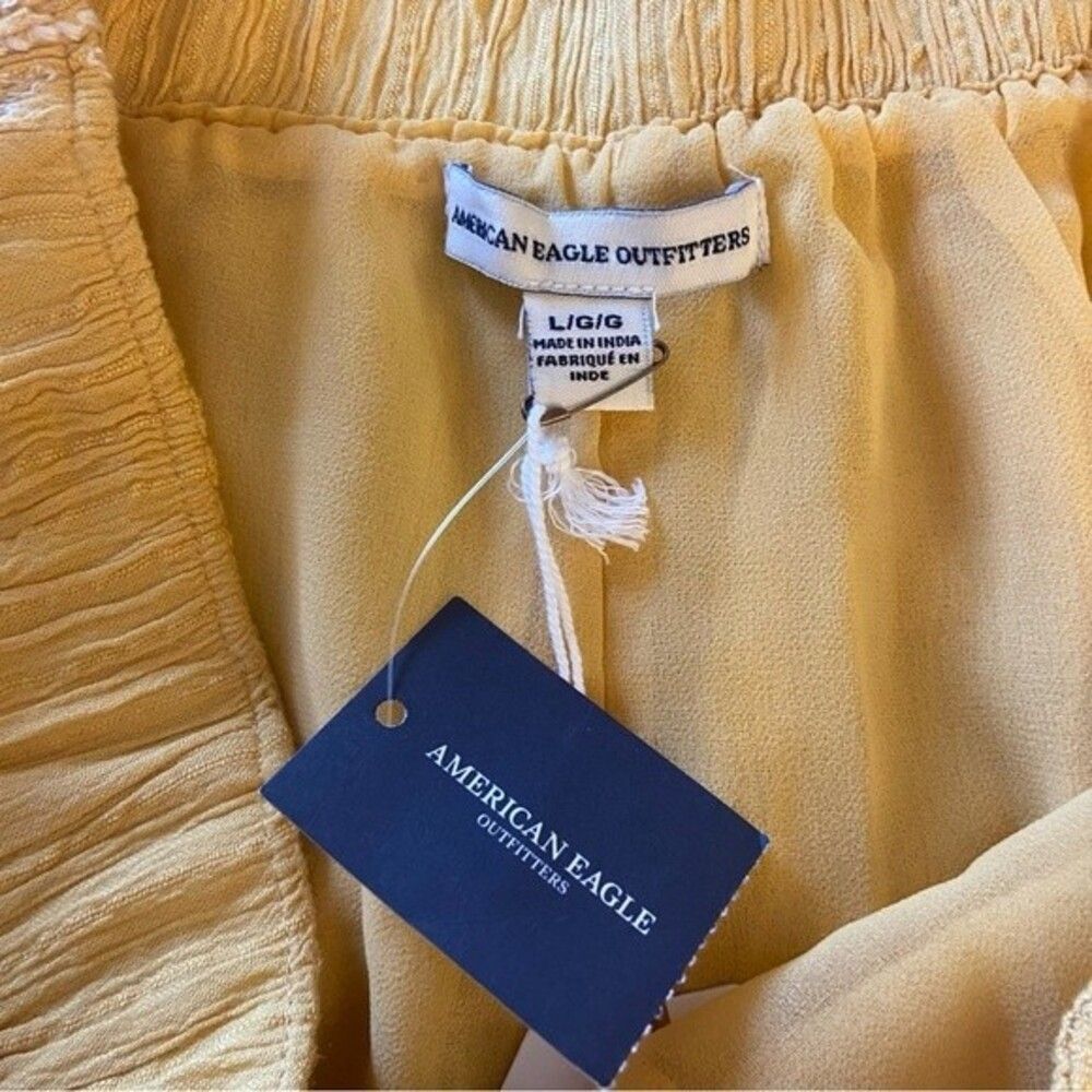 NWT American Eagle embellished shorts Large - Picture 8 of 9
